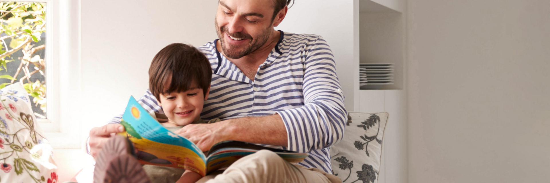 ComfoSystems, Grid, torino, linea, Father And Son Reading Story At Home Together,