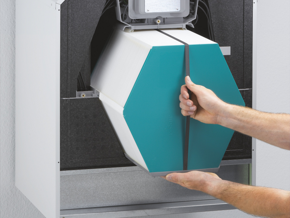 Focus Zehnder ComfoAir 350 Comfortable indoor ventilation Front view