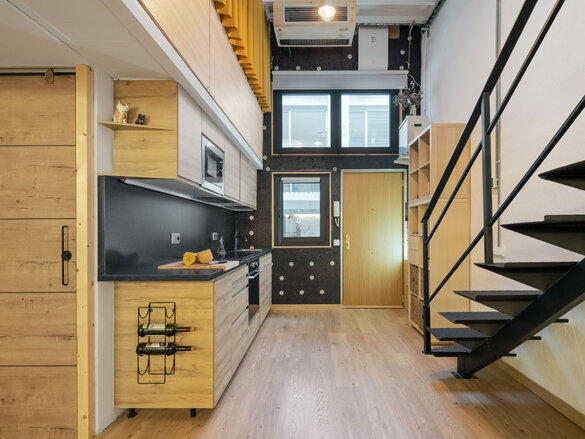 Pequeño apartamento renovado según el estándar Passivhaus en Barcelona, equipado con una unidad de ventilación Zehnder ComfoAir 70