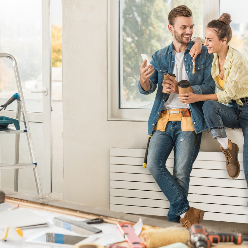happy young couple, repairment, renovation, Zehnder, Nova Neo, VNX2 059-140 (6610NA500), people, AdobeStock_232260745,